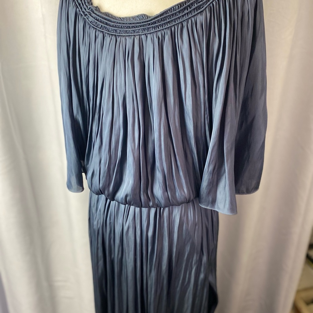 HALSTON goddess dress. - Picture 12 of 16